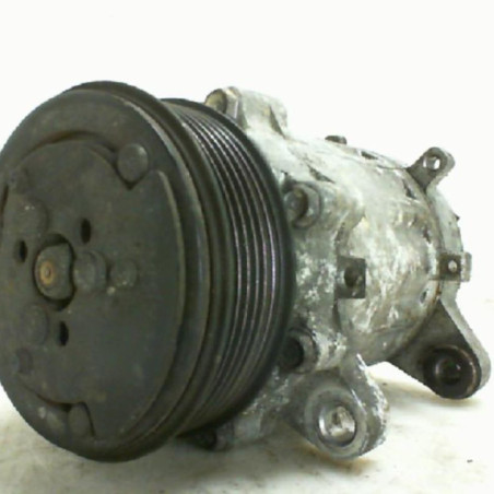 Compresseur clim VOLKSWAGEN POLO 3 Photo n°1