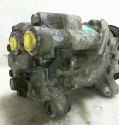 Compresseur clim VOLKSWAGEN POLO 3