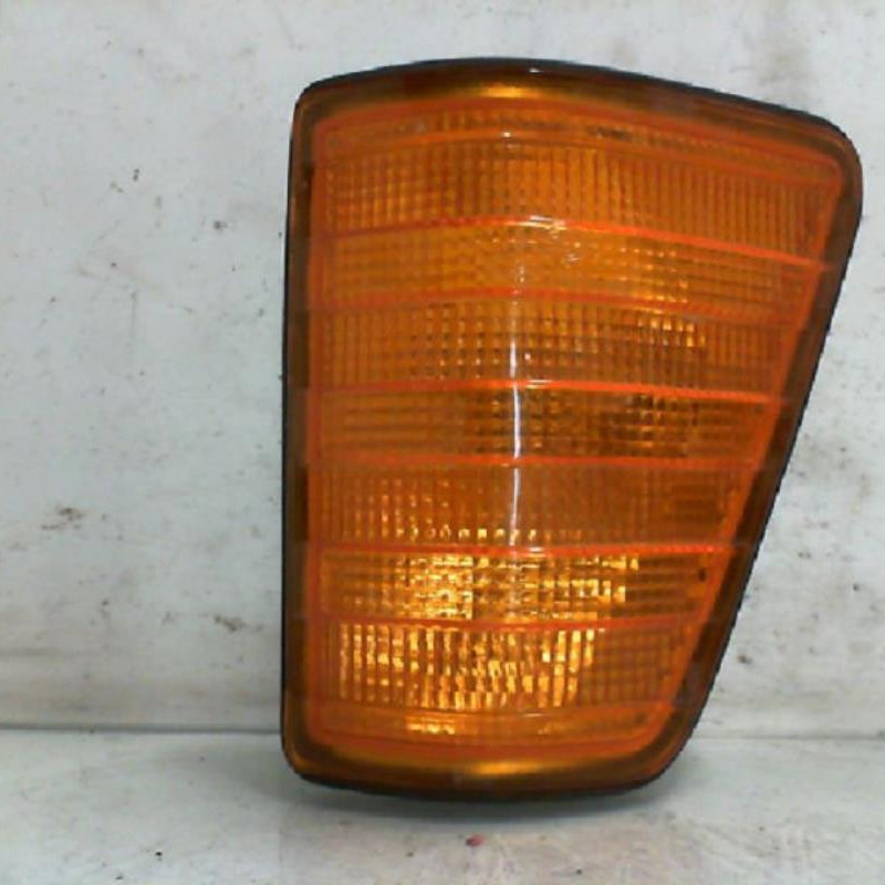 Optique avant secondaire gauche (feux)(clignotant) MERCEDES SERIE L 602