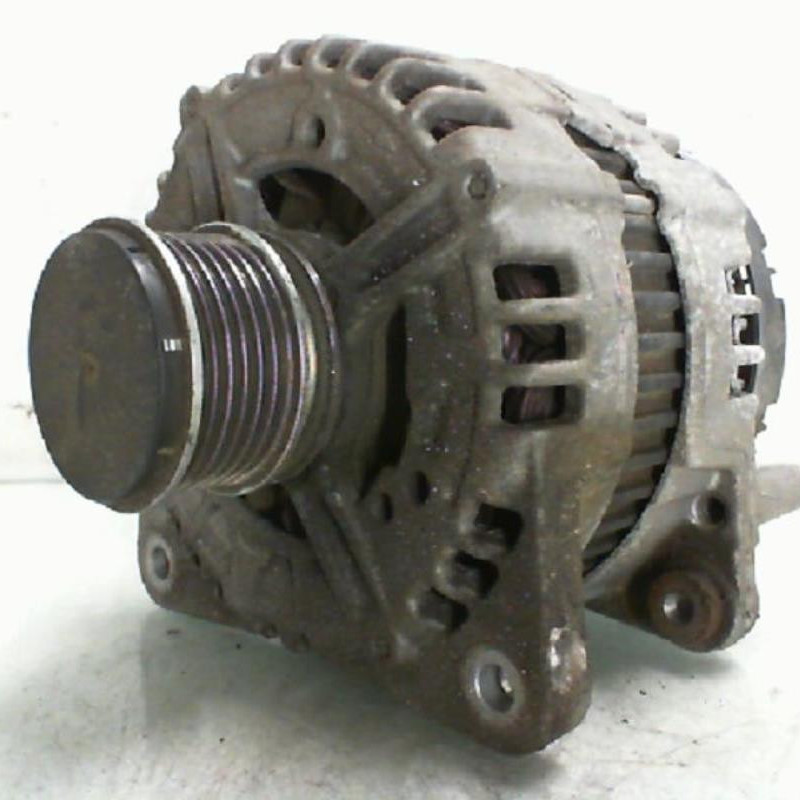 Alternateur VOLKSWAGEN PASSAT 5