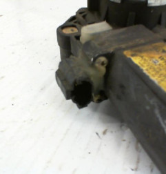 Leve vitre electrique avant gauche HYUNDAI COUPE 2 Photo n°3