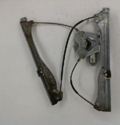 Leve vitre electrique avant droit RENAULT CLIO 3 Photo n°1