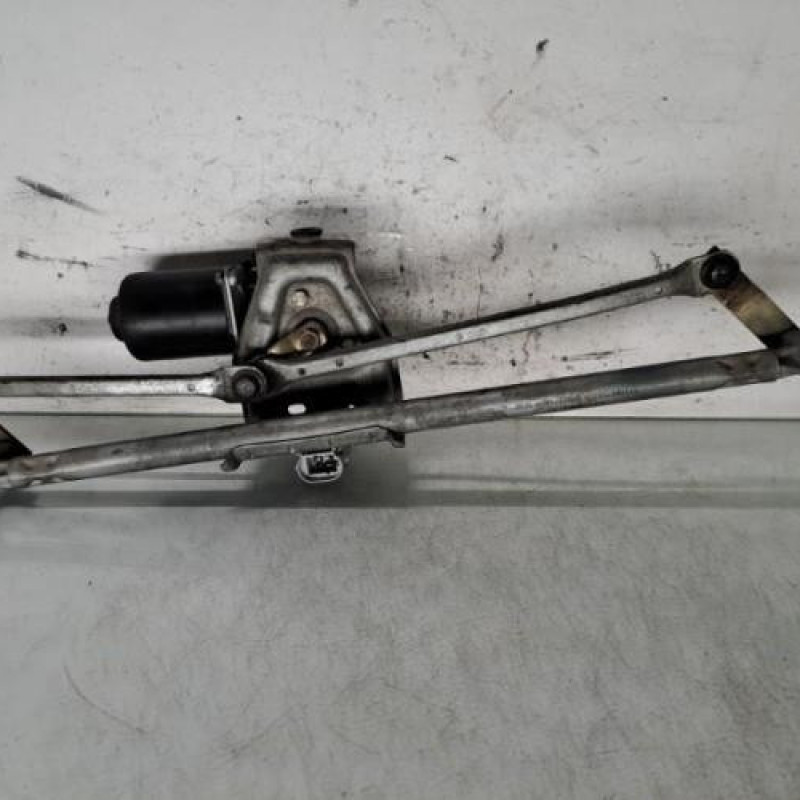 Moteur essuie glace avant RENAULT CLIO 2