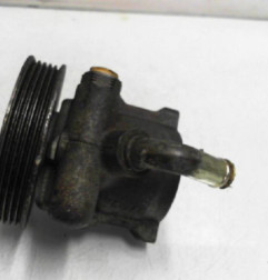 Pompe de direction PEUGEOT 106