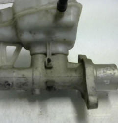 Maitre cylindre (freinage) CITROEN JUMPY 2 Photo n°3