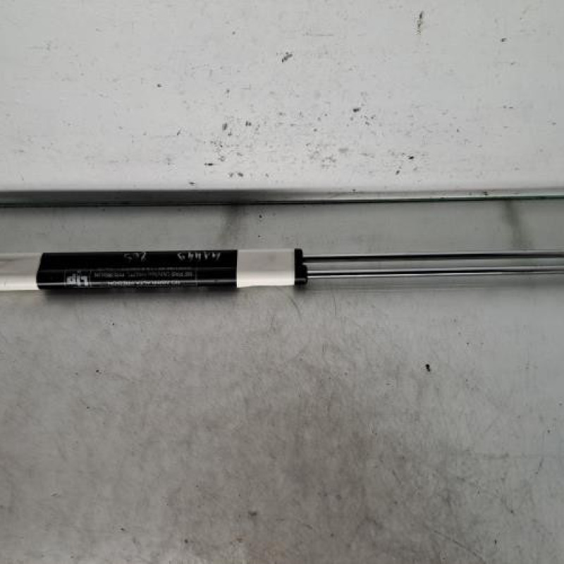 Verin de coffre PEUGEOT 205