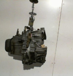 Boite de vitesses PEUGEOT 205 Photo n°1