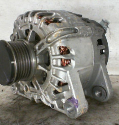 Alternateur PEUGEOT 2008 2 Photo n°1