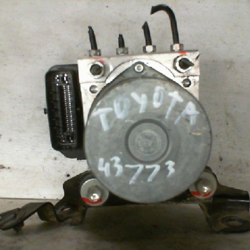 Bloc ABS (freins anti-blocage) TOYOTA HILUX 5
