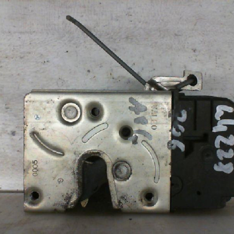 Serrure arriere gauche PEUGEOT 206