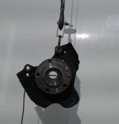 Fusee avant gauche OPEL MOVANO C Photo n°1