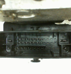 Bloc ABS (freins anti-blocage) SKODA FABIA 2 Photo n°3