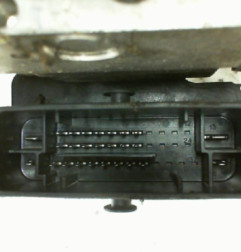 Bloc ABS (freins anti-blocage) SKODA FABIA 2 Photo n°6