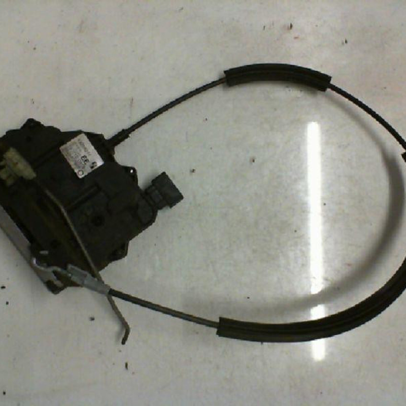 Serrure avant gauche OPEL CORSA D