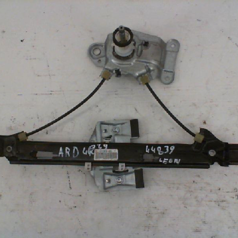 Leve vitre mecanique arriere droit SEAT LEON 2