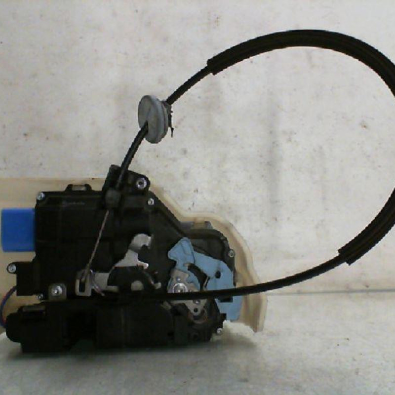 Serrure avant droit VOLKSWAGEN TOURAN 1