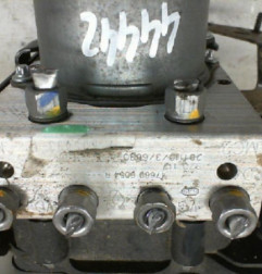 Bloc ABS (freins anti-blocage) RENAULT CLIO 5 Photo n°6