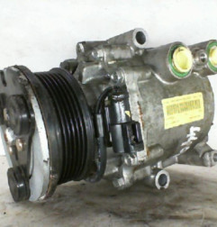 Compresseur clim FORD FIESTA 5 Photo n°4