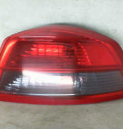 Feu arriere principal droit (feux) RENAULT VEL SATIS Photo n°1