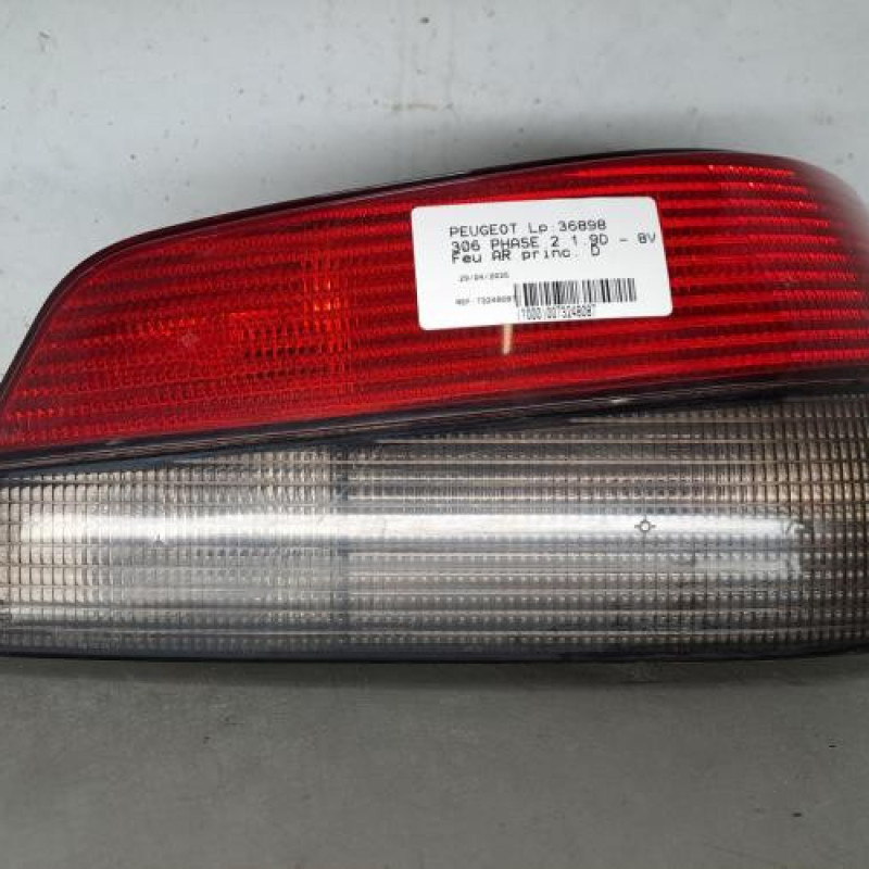 Feu arriere principal droit (feux) PEUGEOT 306