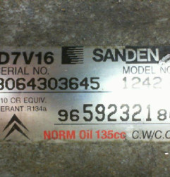 Compresseur clim CITROEN BERLINGO 1 Photo n°3