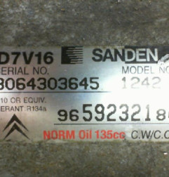 Compresseur clim CITROEN BERLINGO 1 Photo n°6