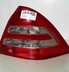 Feu arriere principal droit (feux) MERCEDES CLASSE C 203 Photo n°4