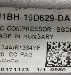 Compresseur clim FORD FIESTA 7 Photo n°6