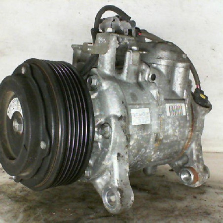 Compresseur clim BMW SERIE 3 E90 Photo n°1