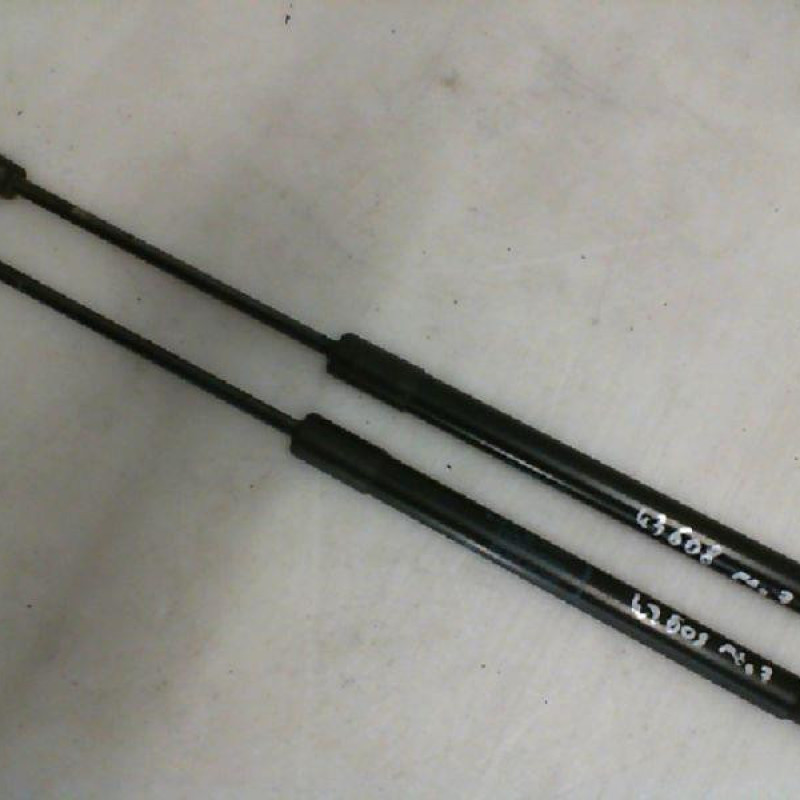 Verin de coffre RENAULT MEGANE 3