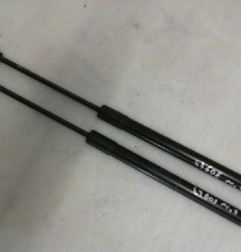 Verin de coffre RENAULT MEGANE 3 Photo n°4