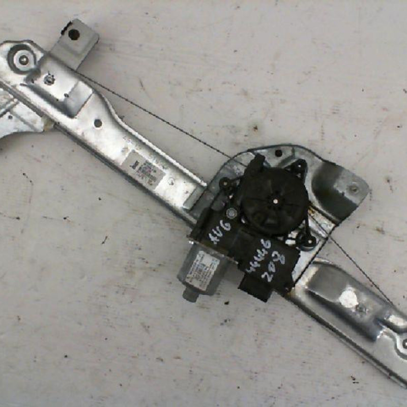Leve vitre electrique avant gauche PEUGEOT 208 1