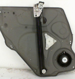 Leve vitre electrique arriere droit MERCEDES CLASSE B 245 Photo n°1