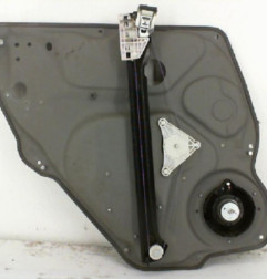 Leve vitre electrique arriere droit MERCEDES CLASSE B 245 Photo n°4