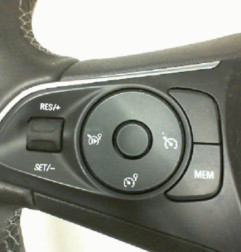 Volant OPEL CROSSLAND X Photo n°8