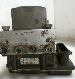 Bloc ABS (freins anti-blocage) RENAULT CLIO 2 Photo n°3