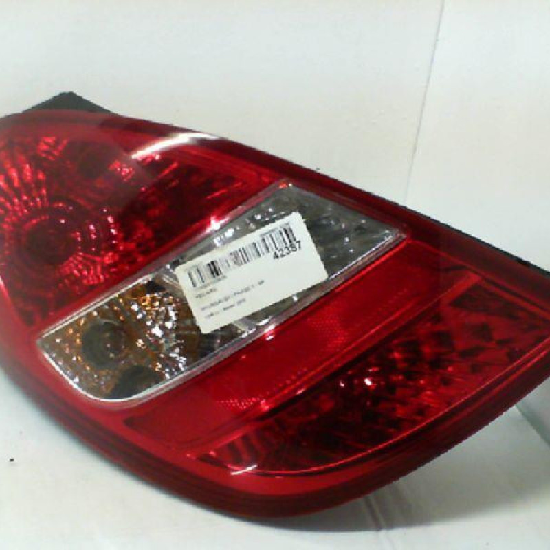 Feu arriere principal gauche (feux) HYUNDAI I 20 1