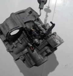 Boite de vitesses VOLKSWAGEN PASSAT 5 Photo n°1