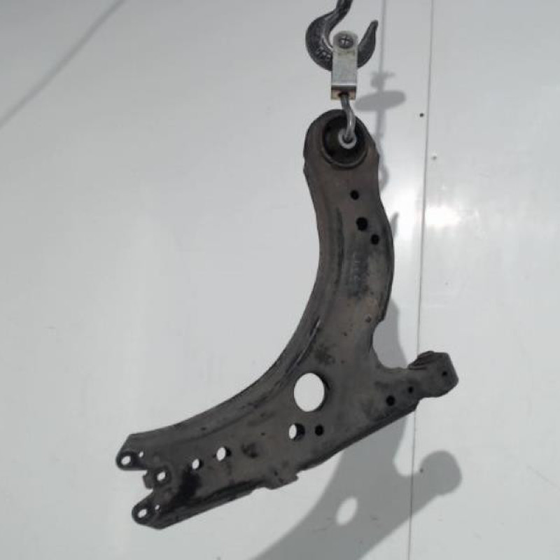 Triangle avant droit AUDI A3 1