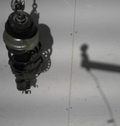 Amortisseur avant droit DACIA SANDERO 2 Photo n°3