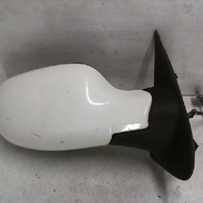 Retroviseur droit NISSAN MICRA 3