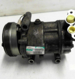 Compresseur clim RENAULT CLIO 2 CAMPUS Photo n°1