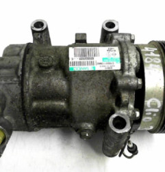 Compresseur clim RENAULT CLIO 2 Photo n°6