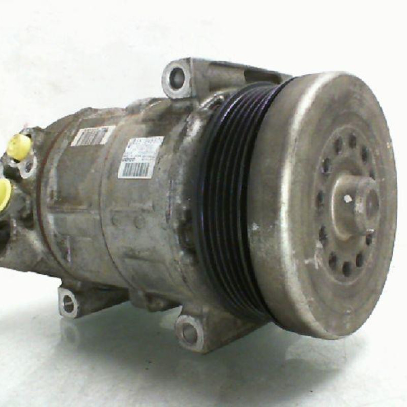 Compresseur clim FIAT GRANDE PUNTO