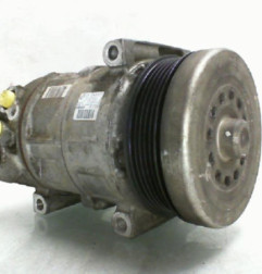 Compresseur clim FIAT GRANDE PUNTO Photo n°4