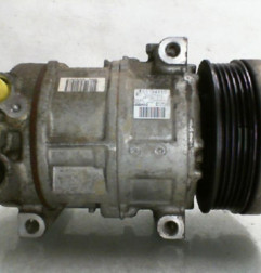 Compresseur clim FIAT GRANDE PUNTO Photo n°5