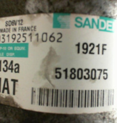 Compresseur clim FIAT PUNTO EVO 3 Photo n°6