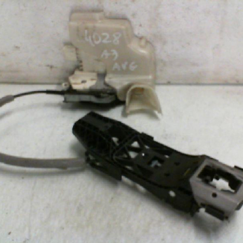 Serrure avant gauche AUDI A3 3
