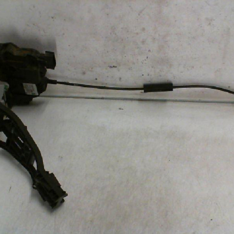 Serrure arriere droit OPEL CORSA D