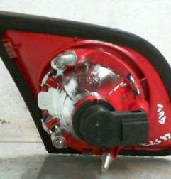 Feu arriere secondaire droit (feux) VOLKSWAGEN PASSAT 5 Photo n°6